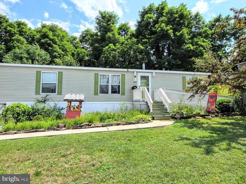 210 Avenue A, Palmerton, PA, 18071-1805 | Card Image