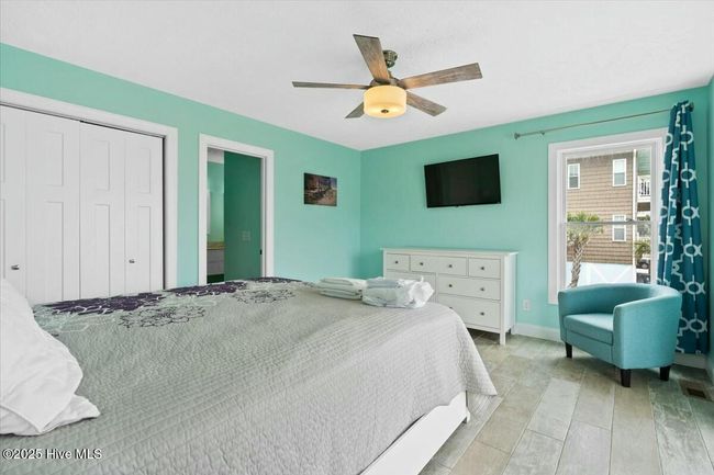 447 E Fourth St, House other with 6 bedrooms, 7 bathrooms and null parking in Ocean Isle Beach NC | Image 22