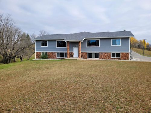 1291 Highland Dr, Detroit Lakes, MN, 56501-2825 | Card Image