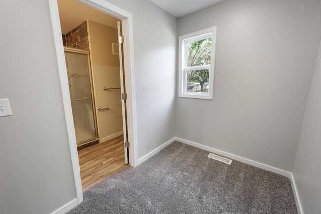 Primary Walk In Closet | Image 25