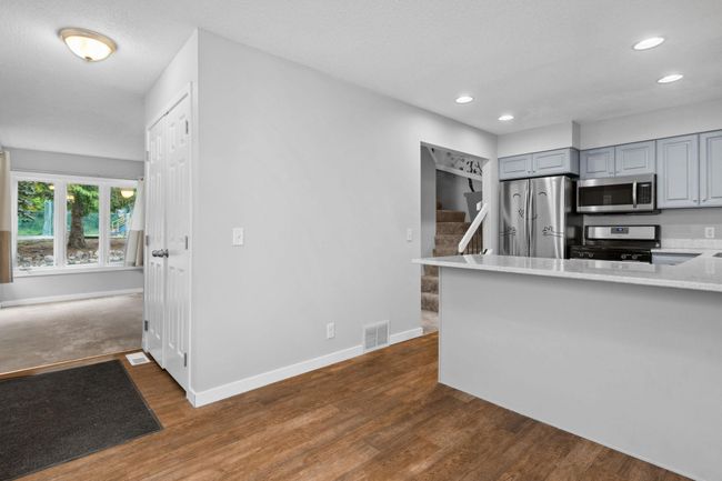 124 Avignon Ct, Townhouse with 3 bedrooms, 2 bathrooms and null parking in Woodbury MN | Image 7