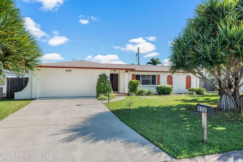 4708 Fairview Dr, Cocoa Beach, FL, 32931-3812 | Card Image