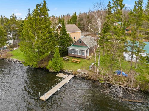 211 Beach Rd, Pittsburg, NH, 03592-5454 | Card Image