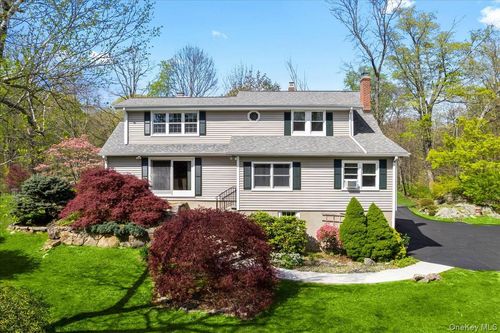 788 Lake St, West Harrison, NY, 10604-1604 | Card Image