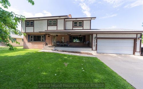 1020 E Phoenix Ave, Grand Island, NE, 68801 | Card Image