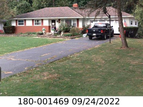 3087 Westwick Rd, Columbus, OH, 43232-5552 | Card Image