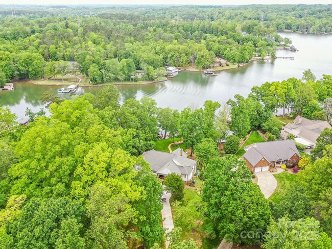 5951 Johnson Rd, House other with 3 bedrooms, 3 bathrooms and null parking in Lake Wylie SC | Image 48