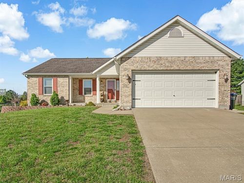 135 Westview Pl, Waterloo, IL, 62298-1255 | Card Image