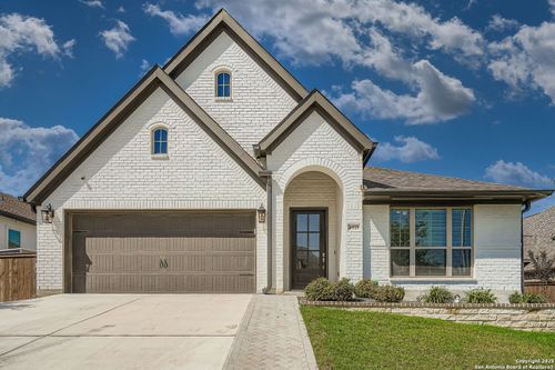 4975 Winkler Trl, Cibolo, TX, 78108 | Card Image