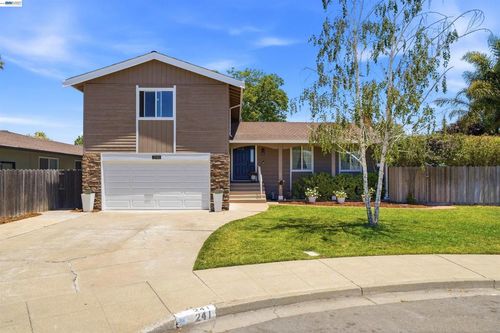 241 Garnet Dr, Livermore, CA, 94550-5135 | Card Image