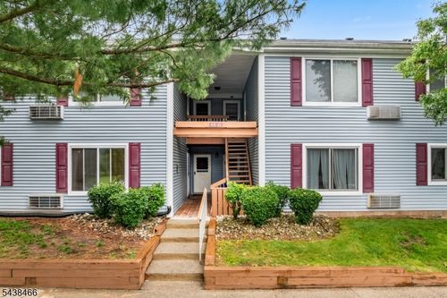 111 Aimwick Ct, Somerset, NJ, 08873-4735 | Card Image