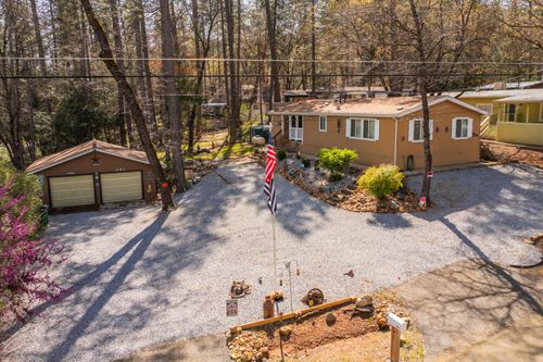 18071 Pine St, Lakehead, CA, 96051-9525 | Card Image