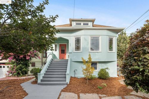 402 36th St, Oakland, CA, 94609-2811 | Card Image