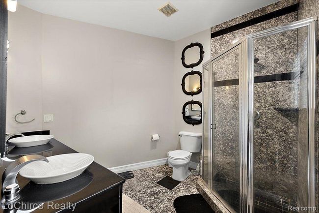 924 Knob Creek Dr, House other with 4 bedrooms, 4 bathrooms and null parking in Oakland Twp MI | Image 35