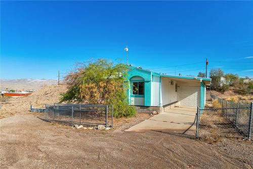 1741 Sierra Vista Dr, Bullhead City, AZ, 86442-6081 | Card Image