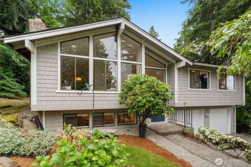 14913 Se 47th Ct, Bellevue, WA, 98006-3145 | Card Image