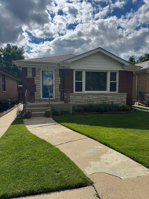 6320 N Kildare Ave, Chicago, IL, 60646-4521 | Card Image