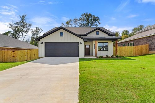 16326 Crossing Cir, Lindale, TX, 75771-1480 | Card Image