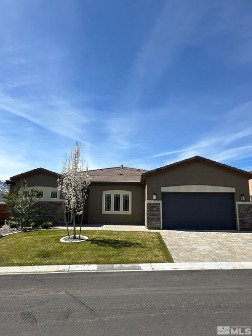 8370 Simsbury Dr, Verdi, NV, 89439-8019 | Card Image