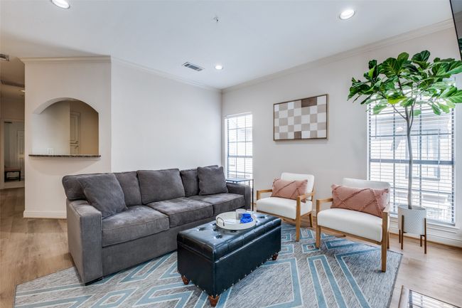 UNIT-3 - 4102 Buena Vista St, Condo with 2 bedrooms, 2 bathrooms and null parking in Dallas TX | Image 5
