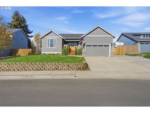 523 N 8th Pl, Carlton, OR, 97111-1009 | Card Image
