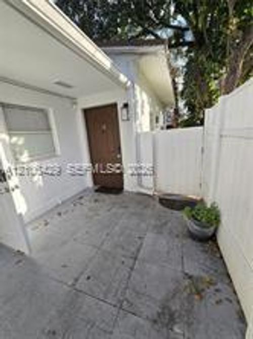 3-5712 Hollywood Blvd, Hollywood, FL, 33021-6350 | Card Image