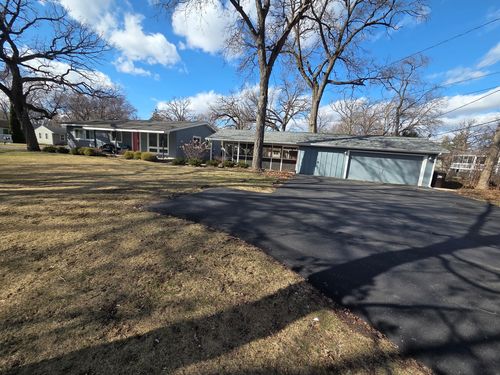 1246 Pinewood Dr, Crystal Lake, IL, 60014-5036 | Card Image