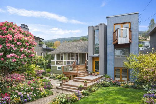 2433 Mathers Ave, West Vancouver, BC, V7V2H9 | Card Image