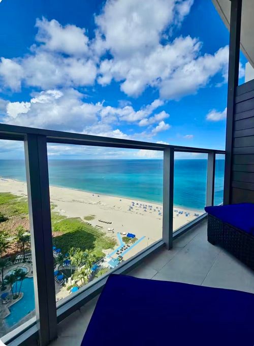 h1801-3100 N Ocean Dr, Riviera Beach, FL, 33404-3214 | Card Image