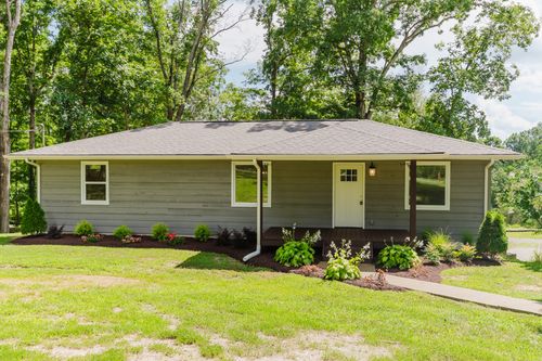 421 Westview Rd, White Bluff, TN, 37187-9083 | Card Image