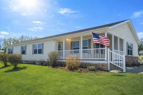 5261 Autumn Hill Drive, Kalamazoo, MI, 49004 | Card Image