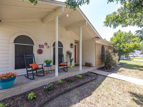 216 Ne Cindy Ln, Burleson, TX, 76028-2602 | Card Image