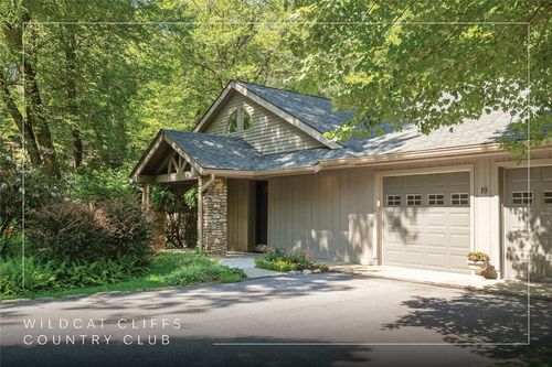 19 Whiteside Mountain Rd, Highlands, NC, 28741-7355 | Card Image