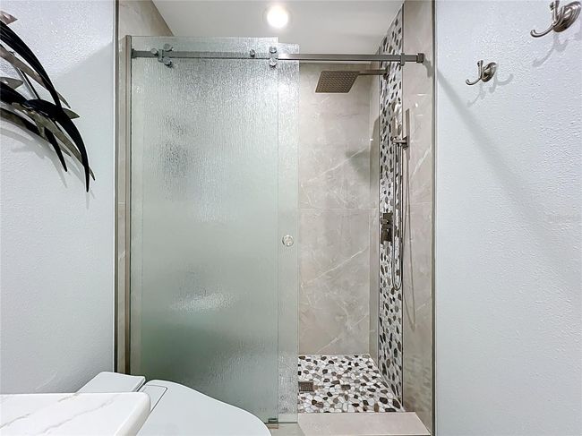 APT-27A - 19029 Us Highway 19 N, House other with 2 bedrooms, 2 bathrooms and null parking in CLEARWATER FL | Image 40