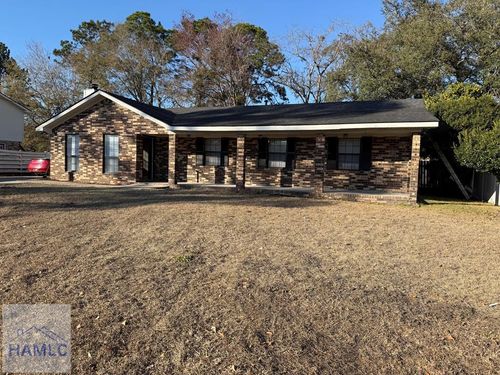 622 Varnedoe St, Hinesville, GA, 31313-5229 | Card Image