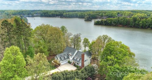 272 Harbor Ridge Dr, Statesville, NC, 28677-2492 | Card Image
