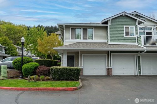 b-4050 S 212th Ct, SeaTac, WA, 98198-4237 | Card Image