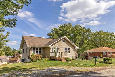 137 Crest Dr, House other with 4 bedrooms, 3 bathrooms and 6 parking in Delmont PA | Image 1