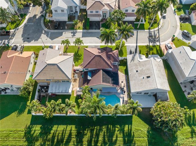 611 Royal Palm Way, House other with 4 bedrooms, 3 bathrooms and null parking in Davie FL | Image 44