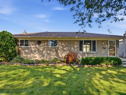 23716 Grove St, Saint Clair Shores, MI, 48080-1078 | Card Image