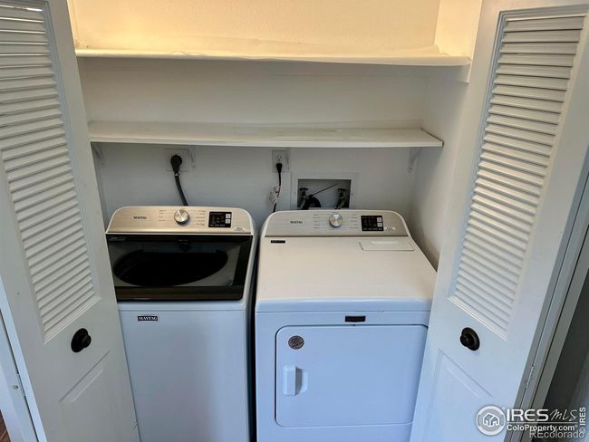 Your own washer/dryer. No carrying laundry and coins | Image 15