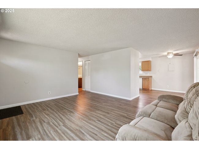 Living Room | Image 5