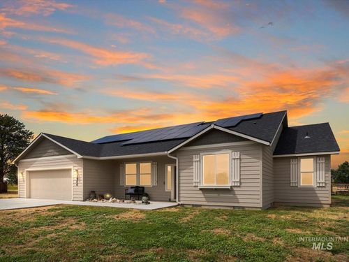 1900 Thomas Ln, Emmett, ID, 83617-2751 | Card Image