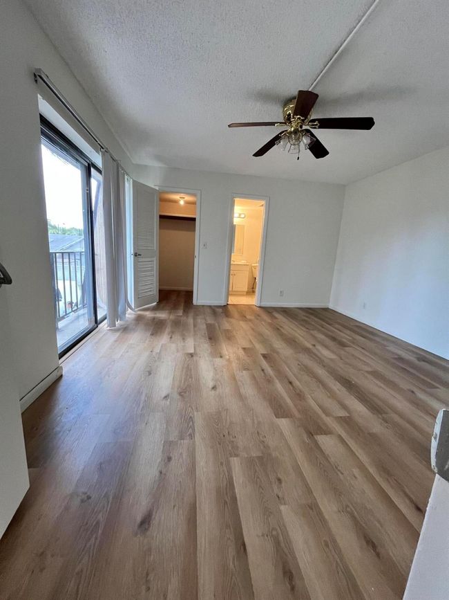 4204 Waterview Cir, Condo with 2 bedrooms, 3 bathrooms and null parking in Palm Springs FL | Image 25