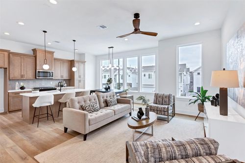 b-4703 Oats St, Houston, TX, 77020-4209 | Card Image