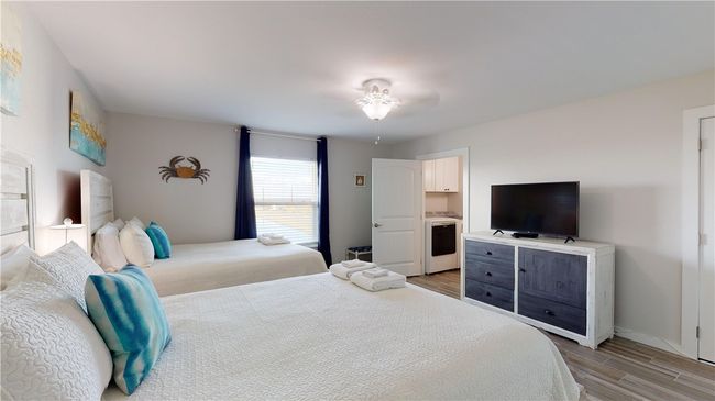 APT-201 - 4901 State Highway 361, Condo with 2 bedrooms, 2 bathrooms and null parking in Port Aransas TX | Image 24