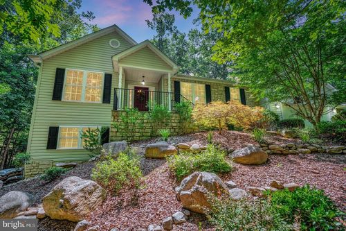 142 Larkspur Ln, LOCUST GROVE, VA, 22508-5161 | Card Image