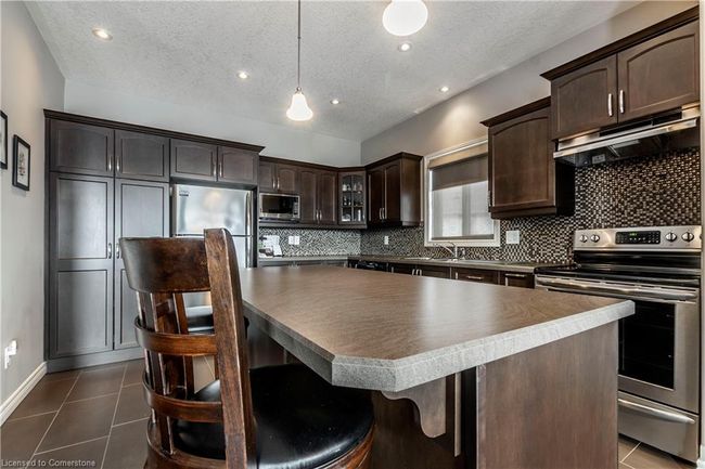 86 Willits Cres, House other with 5 bedrooms, 3 bathrooms and 8 parking in Saint George ON | Image 8