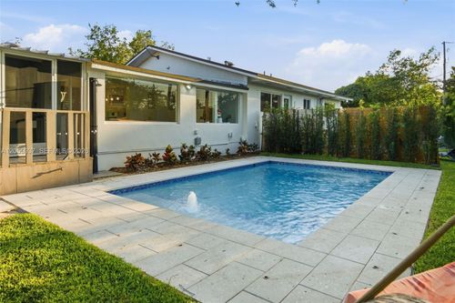 10795 Sw 34th St, Miami, FL, 33165-3614 | Card Image