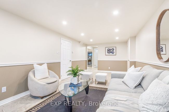 138 Lakeside Dr, House other with 5 bedrooms, 3 bathrooms and 6 parking in Grimsby ON | Image 15